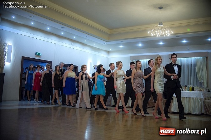 Zdjęcie w galerii na portalu naszraciborz.pl: Maturzyści z Budowlanki bawili się w Bravo wiadomości z regionu