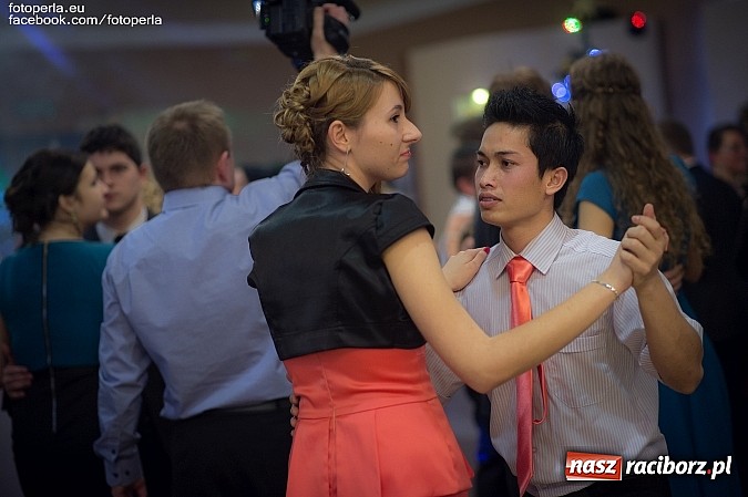 Zdjęcie w galerii na portalu naszraciborz.pl: Maturzyści z Budowlanki bawili się w Bravo wiadomości z regionu