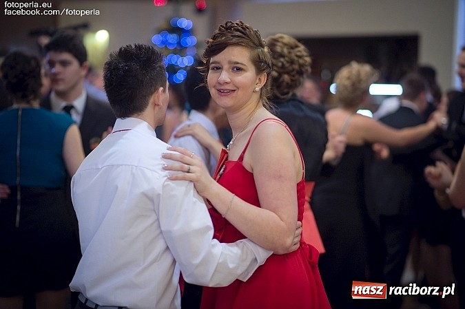 Zdjęcie w galerii na portalu naszraciborz.pl: Maturzyści z Budowlanki bawili się w Bravo wiadomości z regionu