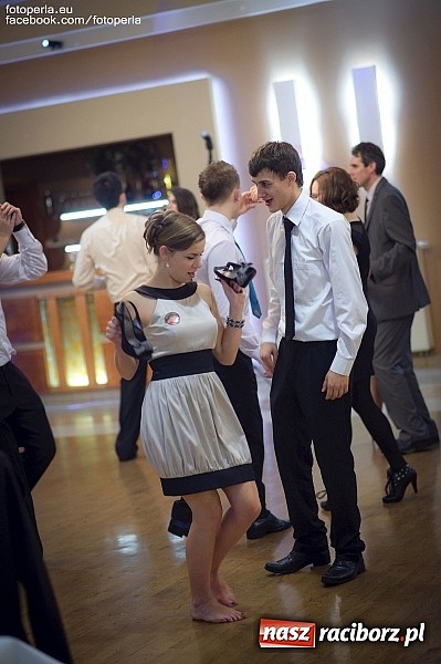 Zdjęcie w galerii na portalu naszraciborz.pl: Maturzyści z Budowlanki bawili się w Bravo wiadomości z regionu