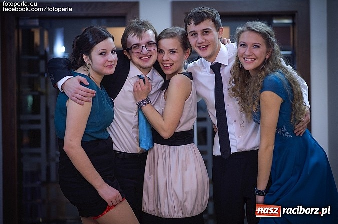 Zdjęcie w galerii na portalu naszraciborz.pl: Maturzyści z Budowlanki bawili się w Bravo wiadomości z regionu