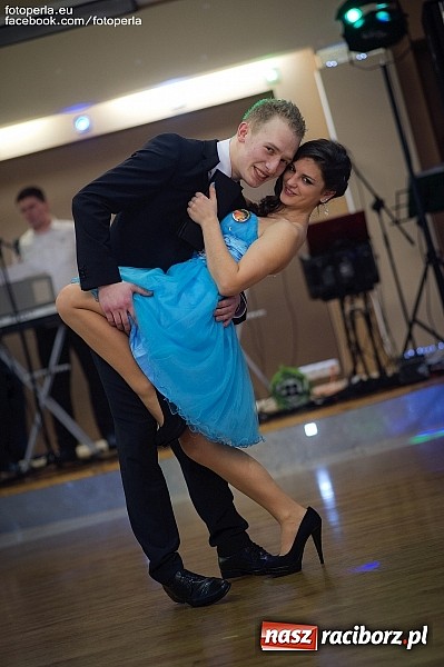 Zdjęcie w galerii na portalu naszraciborz.pl: Maturzyści z Budowlanki bawili się w Bravo wiadomości z regionu