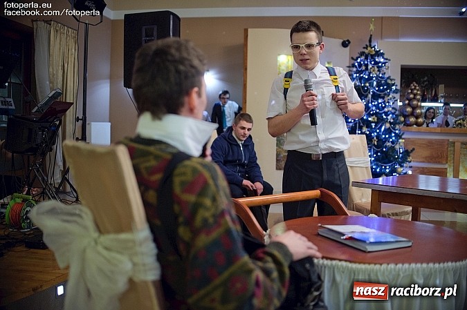 Zdjęcie w galerii na portalu naszraciborz.pl: Maturzyści z Budowlanki bawili się w Bravo wiadomości z regionu