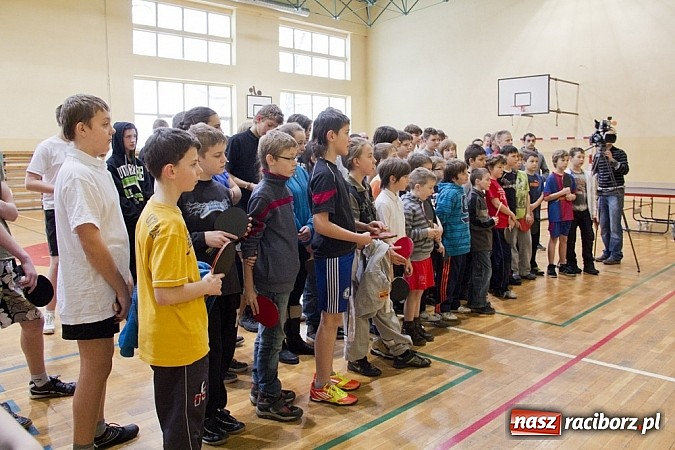 Zdjęcie w galerii na portalu naszraciborz.pl: Pasjonaci tenisa stołowego zagrali w Nędzy wiadomości z regionu