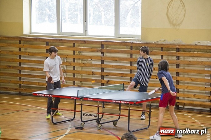 Zdjęcie w galerii na portalu naszraciborz.pl: Pasjonaci tenisa stołowego zagrali w Nędzy wiadomości z regionu