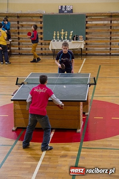 Zdjęcie w galerii na portalu naszraciborz.pl: Pasjonaci tenisa stołowego zagrali w Nędzy wiadomości z regionu