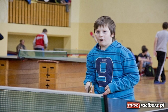Zdjęcie w galerii na portalu naszraciborz.pl: Pasjonaci tenisa stołowego zagrali w Nędzy wiadomości z regionu