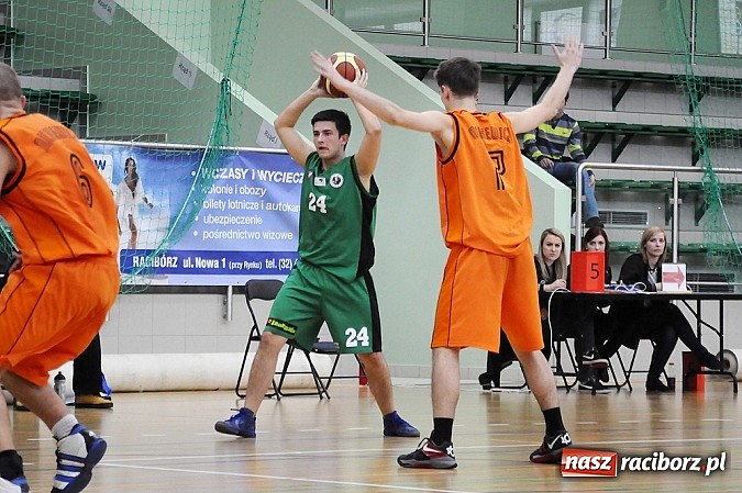 Zdjęcie w galerii na portalu naszraciborz.pl: Jednopuktowa porażka RKK-AZS wiadomości z regionu