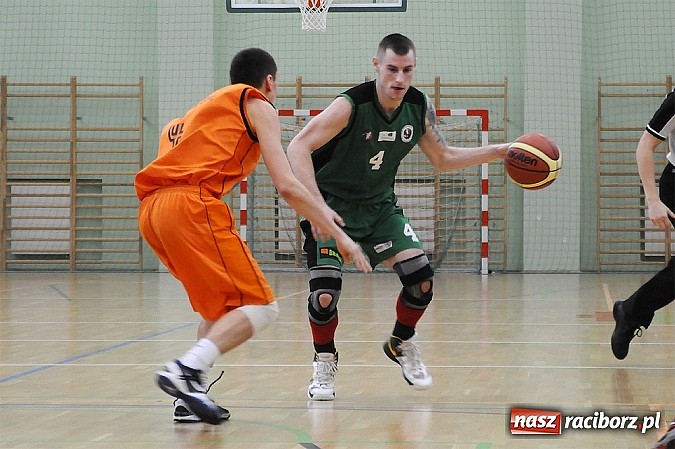 Zdjęcie w galerii na portalu naszraciborz.pl: Jednopuktowa porażka RKK-AZS wiadomości z regionu