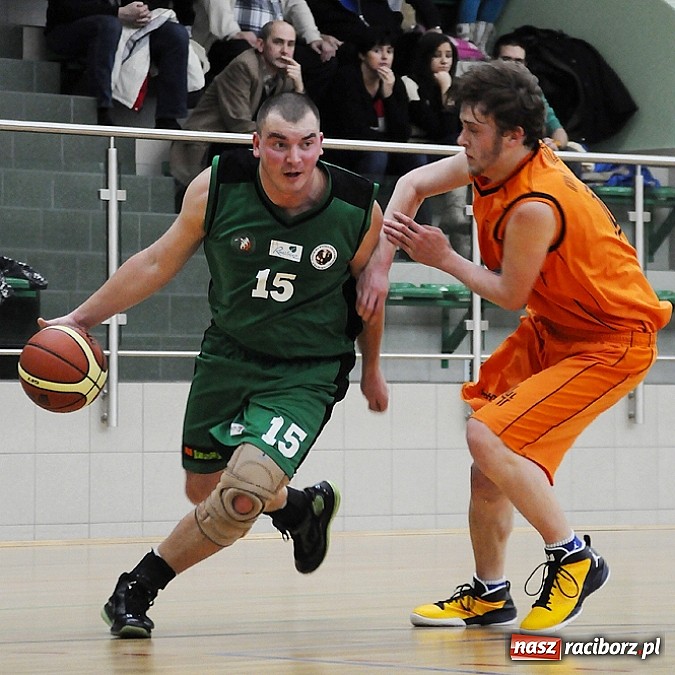 Zdjęcie w galerii na portalu naszraciborz.pl: Jednopuktowa porażka RKK-AZS wiadomości z regionu