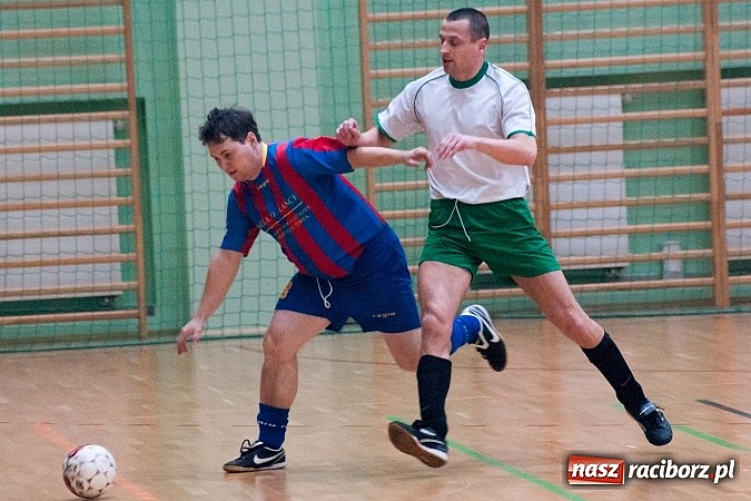 Zdjęcie w galerii na portalu naszraciborz.pl: Płomień pochłonął Xpres.pl wiadomości z regionu