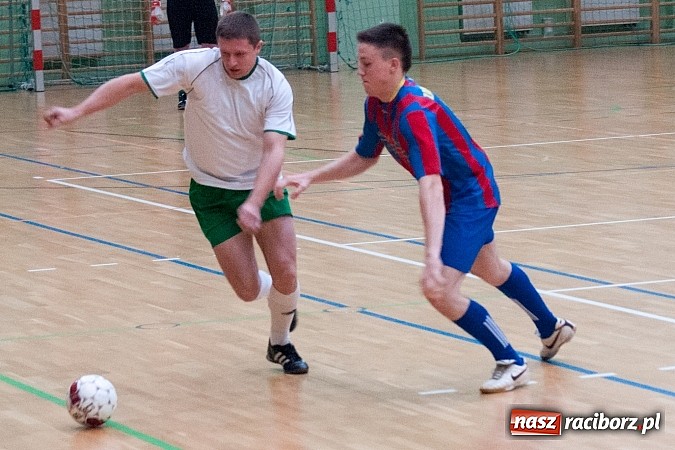 Zdjęcie w galerii na portalu naszraciborz.pl: Płomień pochłonął Xpres.pl wiadomości z regionu