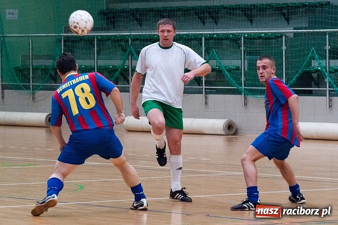 Zdjęcie w galerii na portalu naszraciborz.pl: Płomień pochłonął Xpres.pl wiadomości z regionu