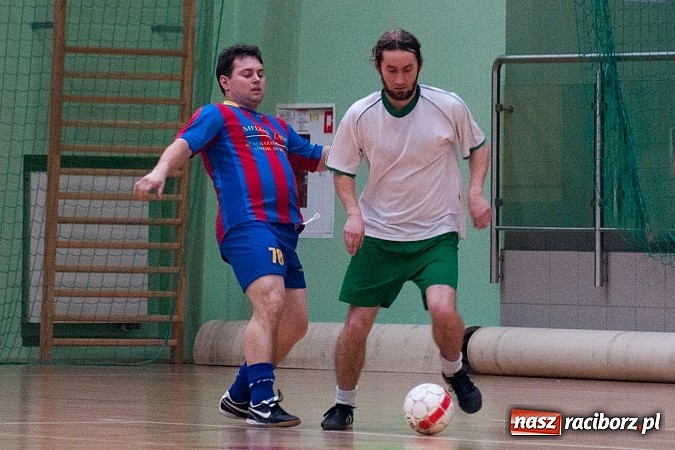 Zdjęcie w galerii na portalu naszraciborz.pl: Płomień pochłonął Xpres.pl wiadomości z regionu