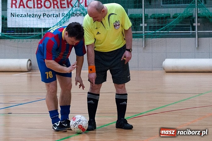 Zdjęcie w galerii na portalu naszraciborz.pl: Płomień pochłonął Xpres.pl wiadomości z regionu