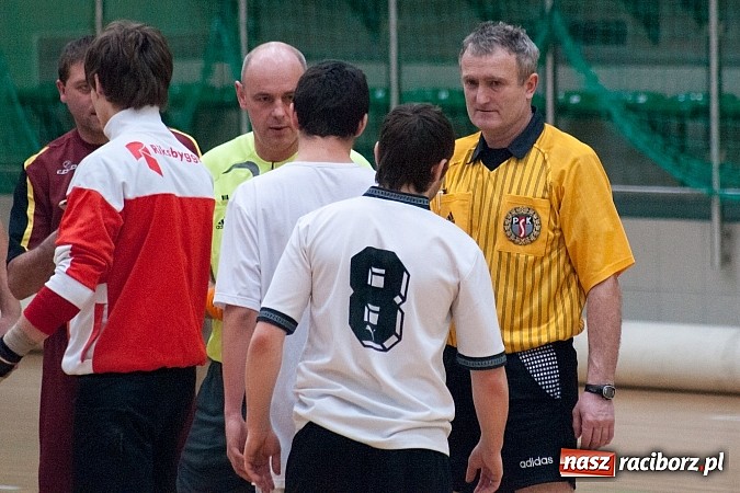 Zdjęcie w galerii na portalu naszraciborz.pl: Płomień pochłonął Xpres.pl wiadomości z regionu