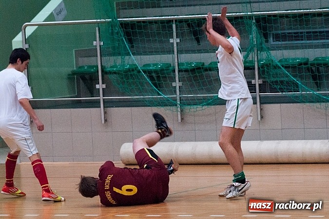 Zdjęcie w galerii na portalu naszraciborz.pl: Płomień pochłonął Xpres.pl wiadomości z regionu