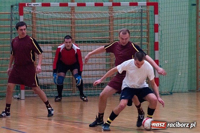 Zdjęcie w galerii na portalu naszraciborz.pl: Płomień pochłonął Xpres.pl wiadomości z regionu