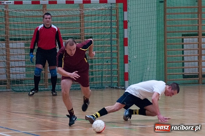 Zdjęcie w galerii na portalu naszraciborz.pl: Płomień pochłonął Xpres.pl wiadomości z regionu