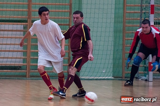 Zdjęcie w galerii na portalu naszraciborz.pl: Płomień pochłonął Xpres.pl wiadomości z regionu