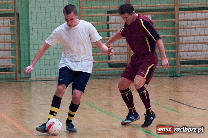 Zdjęcie w galerii na portalu naszraciborz.pl: Płomień pochłonął Xpres.pl wiadomości z regionu