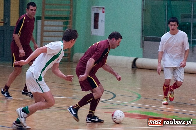 Zdjęcie w galerii na portalu naszraciborz.pl: Płomień pochłonął Xpres.pl wiadomości z regionu