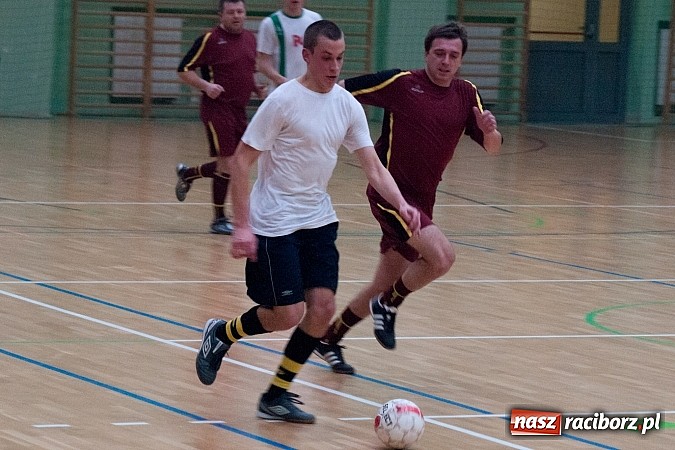 Zdjęcie w galerii na portalu naszraciborz.pl: Płomień pochłonął Xpres.pl wiadomości z regionu