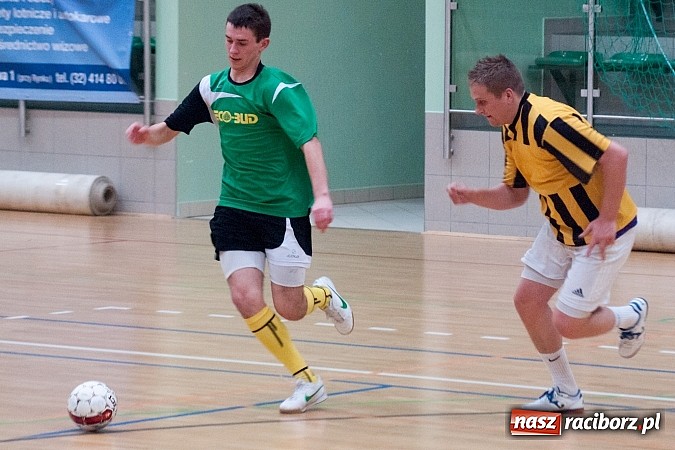 Zdjęcie w galerii na portalu naszraciborz.pl: Płomień pochłonął Xpres.pl wiadomości z regionu