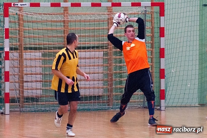 Zdjęcie w galerii na portalu naszraciborz.pl: Płomień pochłonął Xpres.pl wiadomości z regionu