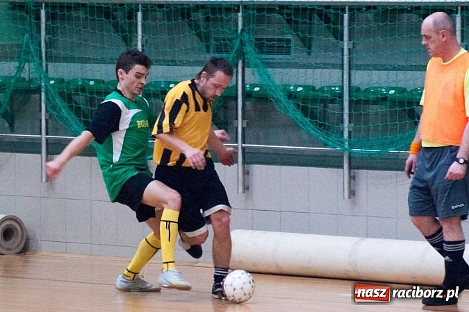 Zdjęcie w galerii na portalu naszraciborz.pl: Płomień pochłonął Xpres.pl wiadomości z regionu