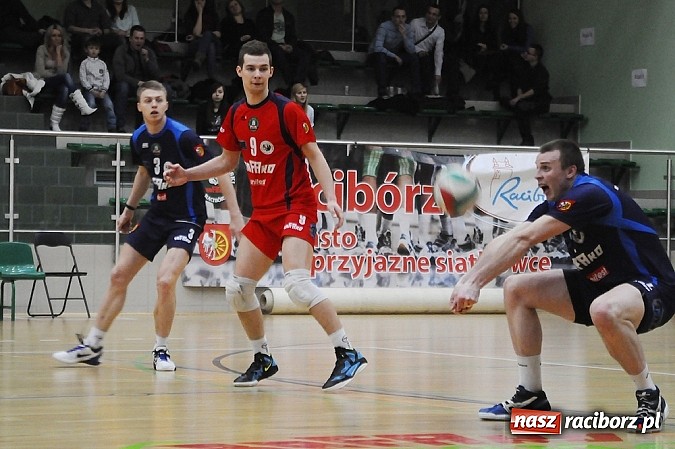 Zdjęcie w galerii na portalu naszraciborz.pl: AZS Rafako lepszy od Norwida Częstochowa wiadomości z regionu