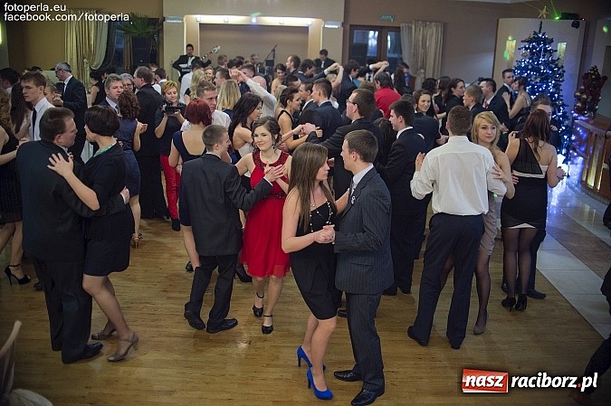 Zdjęcie w galerii na portalu naszraciborz.pl: Tak się bawił Mechanik w tworkowskim Bravo wiadomości z regionu