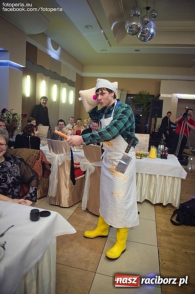 Zdjęcie w galerii na portalu naszraciborz.pl: Tak się bawił Mechanik w tworkowskim Bravo wiadomości z regionu