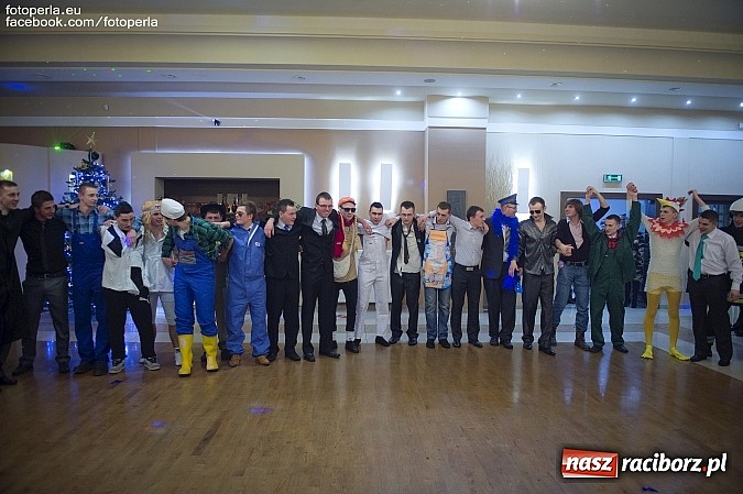 Zdjęcie w galerii na portalu naszraciborz.pl: Tak się bawił Mechanik w tworkowskim Bravo wiadomości z regionu