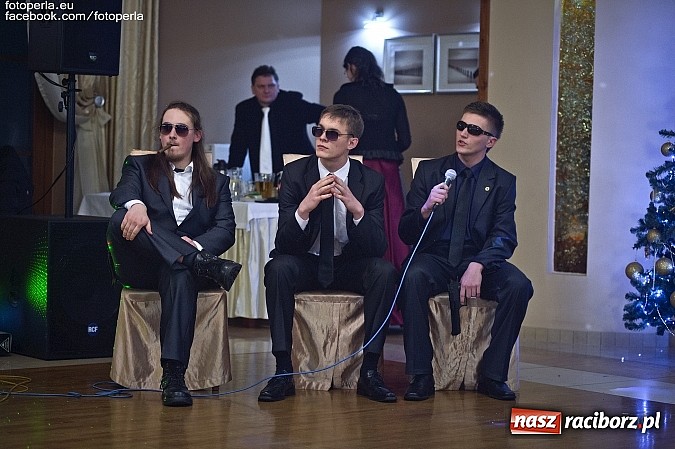 Zdjęcie w galerii na portalu naszraciborz.pl: Tak się bawił Mechanik w tworkowskim Bravo wiadomości z regionu