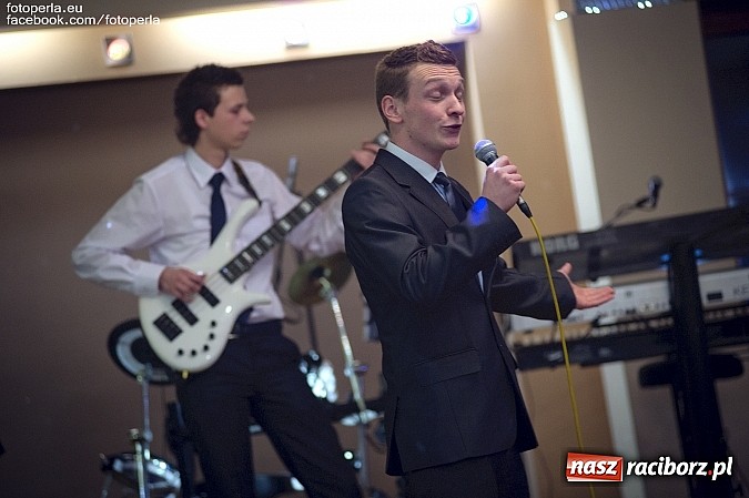 Zdjęcie w galerii na portalu naszraciborz.pl: Tak się bawił Mechanik w tworkowskim Bravo wiadomości z regionu