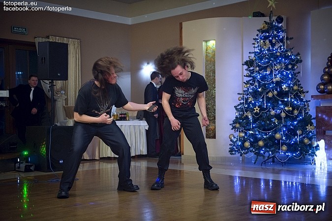 Zdjęcie w galerii na portalu naszraciborz.pl: Tak się bawił Mechanik w tworkowskim Bravo wiadomości z regionu