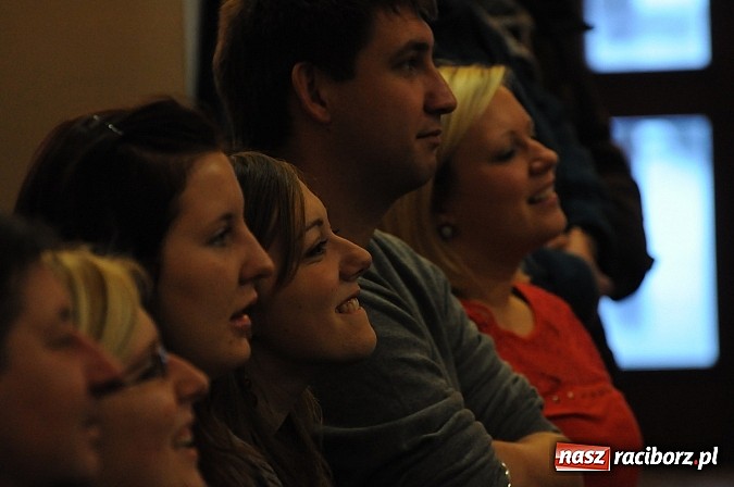 Zdjęcie w galerii na portalu naszraciborz.pl: Inga i Paul znowu w akcji, czyli śląskie show w Tworkowie. Tłumy na widowni wiadomości z regionu