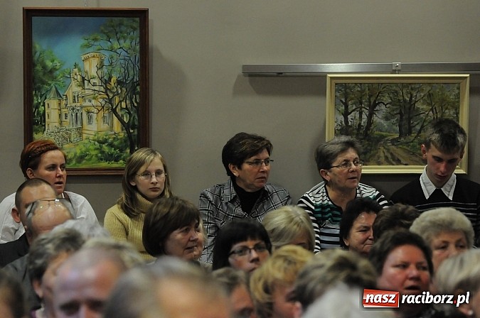 Zdjęcie w galerii na portalu naszraciborz.pl: Inga i Paul znowu w akcji, czyli śląskie show w Tworkowie. Tłumy na widowni wiadomości z regionu