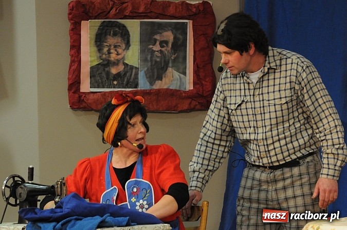 Zdjęcie w galerii na portalu naszraciborz.pl: Inga i Paul znowu w akcji, czyli śląskie show w Tworkowie. Tłumy na widowni wiadomości z regionu