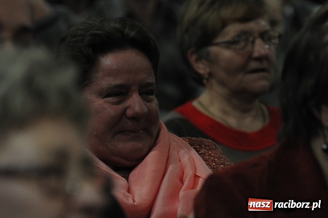 Zdjęcie w galerii na portalu naszraciborz.pl: Inga i Paul znowu w akcji, czyli śląskie show w Tworkowie. Tłumy na widowni wiadomości z regionu