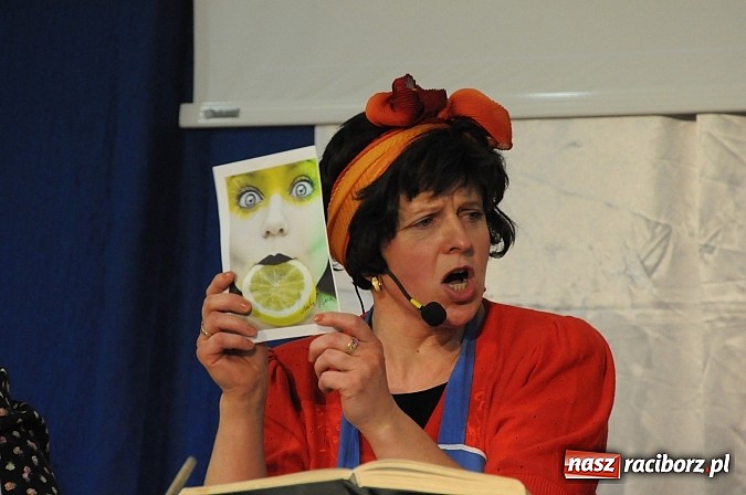 Zdjęcie w galerii na portalu naszraciborz.pl: Inga i Paul znowu w akcji, czyli śląskie show w Tworkowie. Tłumy na widowni wiadomości z regionu