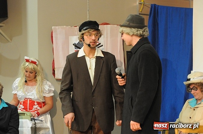 Zdjęcie w galerii na portalu naszraciborz.pl: Inga i Paul znowu w akcji, czyli śląskie show w Tworkowie. Tłumy na widowni wiadomości z regionu