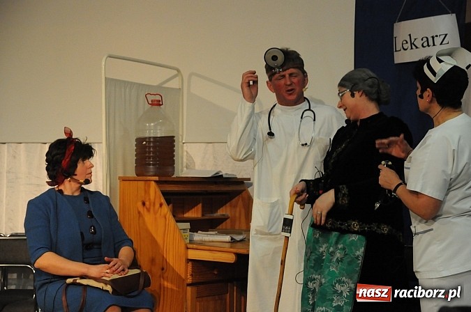 Zdjęcie w galerii na portalu naszraciborz.pl: Inga i Paul znowu w akcji, czyli śląskie show w Tworkowie. Tłumy na widowni wiadomości z regionu