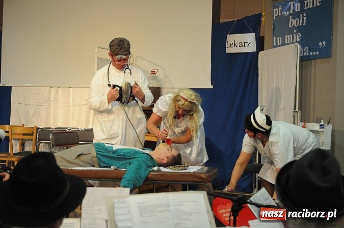 Zdjęcie w galerii na portalu naszraciborz.pl: Inga i Paul znowu w akcji, czyli śląskie show w Tworkowie. Tłumy na widowni wiadomości z regionu