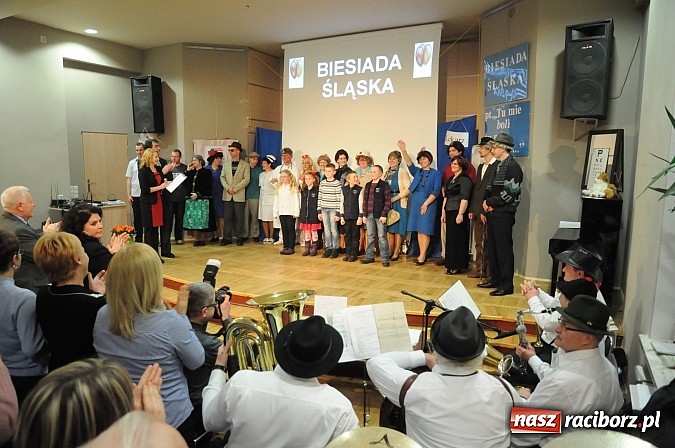 Zdjęcie w galerii na portalu naszraciborz.pl: Inga i Paul znowu w akcji, czyli śląskie show w Tworkowie. Tłumy na widowni wiadomości z regionu