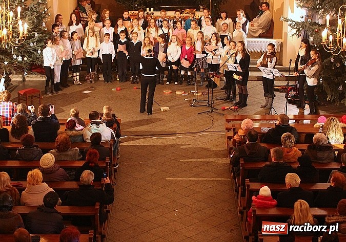 Zdjęcie w galerii na portalu naszraciborz.pl: Wieczór kolęd i pastorałek w kościele w Nędzy wiadomości z regionu