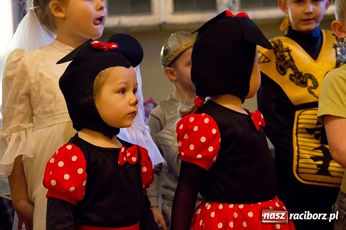 Zdjęcie w galerii na portalu naszraciborz.pl: Dziecięcy bal przebierańców w Krzanowicach wiadomości z regionu