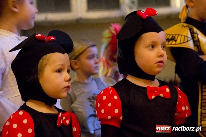 Zdjęcie w galerii na portalu naszraciborz.pl: Dziecięcy bal przebierańców w Krzanowicach wiadomości z regionu