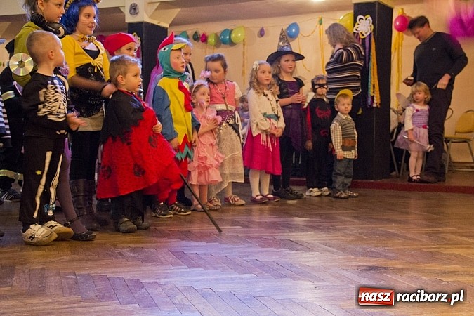 Zdjęcie w galerii na portalu naszraciborz.pl: Dziecięcy bal przebierańców w Krzanowicach wiadomości z regionu